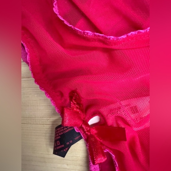 Sexy little Things jingle Bell Panty. New with tags. Size medium. - Picture 4 of 5